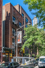 338 E 70th St in New York, NY - Foto de edificio - Building Photo