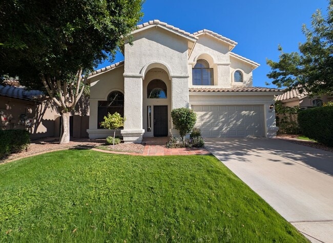 property at 2242 W Myrtle Dr