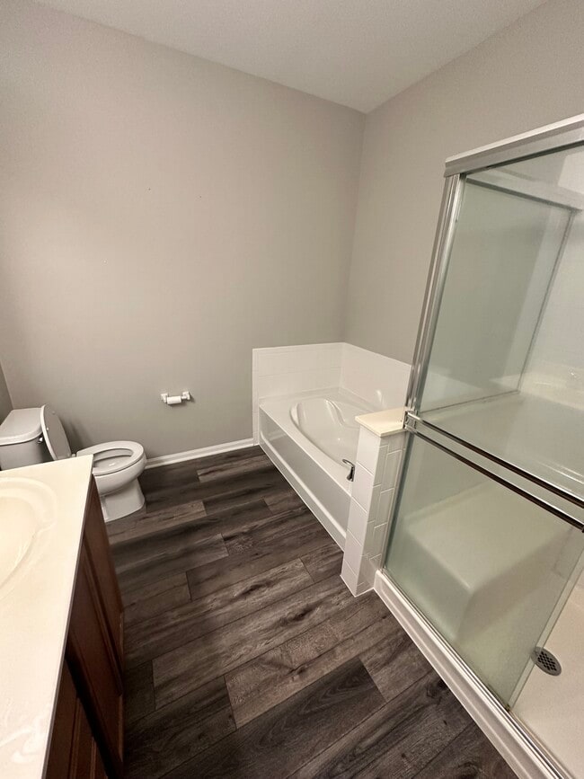 2220 Aurora Dr in Pingree Grove, IL - Building Photo - Building Photo