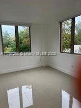 2630 SW 28th St, Unit 40 in Miami, FL - Building Photo - Building Photo