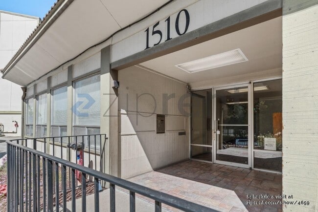 1510 E St in Hayward, CA - Foto de edificio - Building Photo