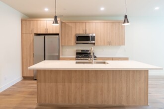 5220 Inglewood Blvd in Culver City, CA - Building Photo - Building Photo