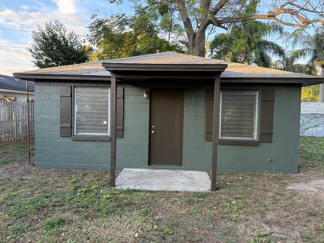 property at 69 E Seminole Ave