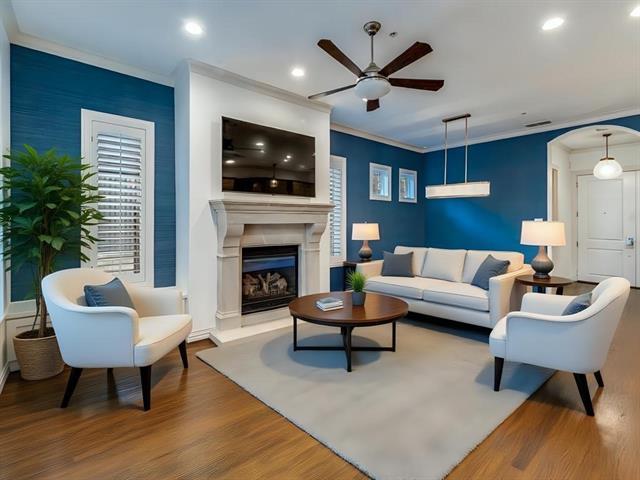 property at 2811 Hood St