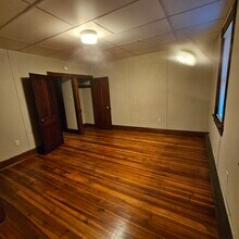 186 E Main St in Glen Lyon, PA - Building Photo - Building Photo