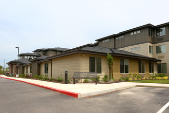 Bonaventure at Keizer Station in Keizer, OR - Building Photo - Building Photo