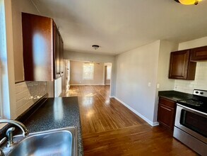 2221 Sadler Ave in Nashville, TN - Building Photo - Building Photo