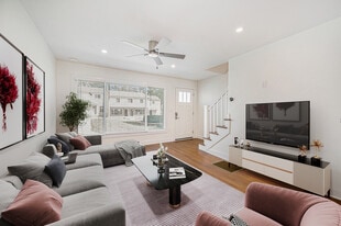 Baltimore Townhomes in Kansas City, MO - Building Photo