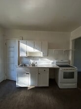 210 S 4th St in Niles, MI - Building Photo - Building Photo