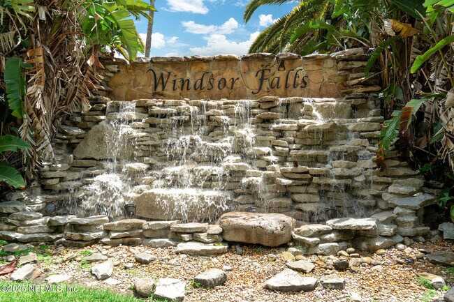 7060 Deer Lodge Cir in Jacksonville, FL - Building Photo - Building Photo