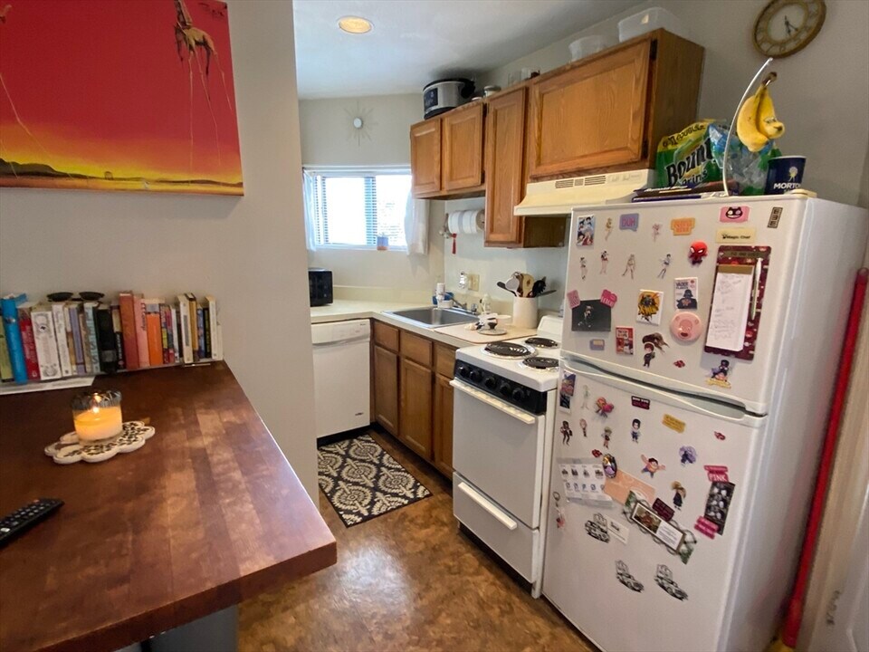 16 Lincoln St in Malden, MA - Building Photo