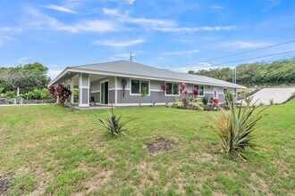 94-6661-6661 Kamaoa Rd in Naalehu, HI - Building Photo - Building Photo