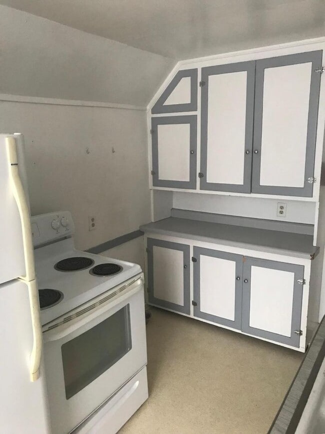 property at 1224 Ferry St