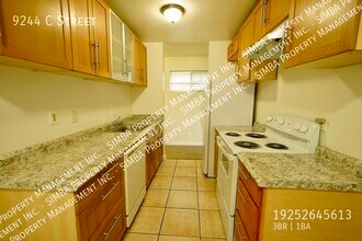 9244 C St in Oakland, CA - Building Photo - Building Photo