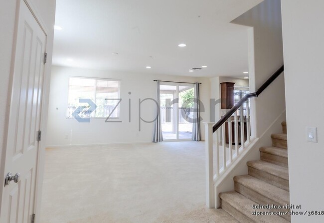 287 Barnhill Dr in Folsom, CA - Building Photo - Building Photo