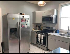 252 4th St in Newark, NJ - Building Photo