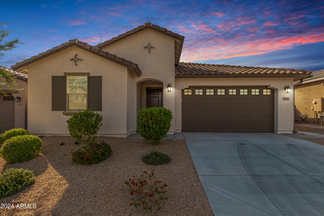 32262 N 21st Ave in Phoenix, AZ - Foto de edificio