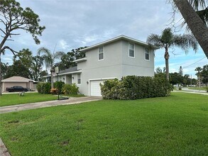 117 Shore Dr Pl in Oldsmar, FL - Building Photo - Building Photo