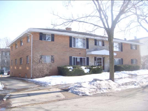 3201 W Fardale Ave in Milwaukee, WI - Building Photo