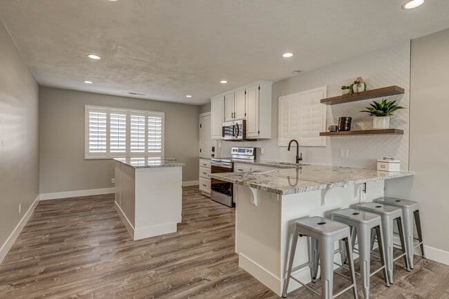 property at 660 S 400 E