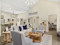 Grande Pointe photo'