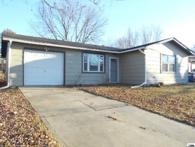 property at 2602 Bonanza St