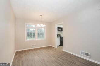 3037 Kathy Ln NW in Conyers, GA - Building Photo - Building Photo