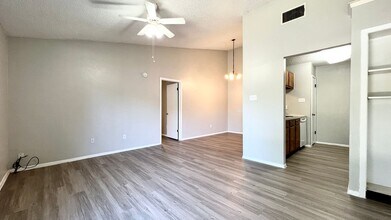 11953 Sunhillow Bend in Austin, TX - Building Photo - Building Photo