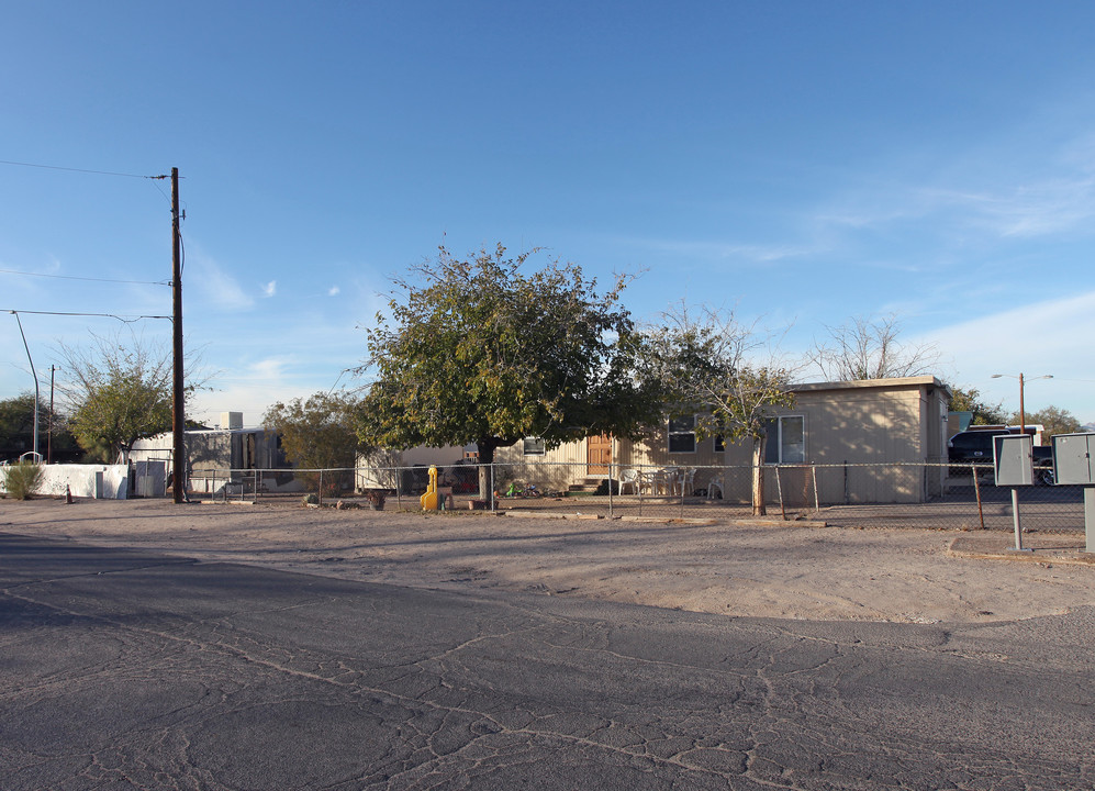 5965 S Park Ave in Tucson, AZ - Building Photo