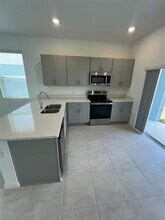 3112 Skyline Lp in Kissimmee, FL - Building Photo - Building Photo
