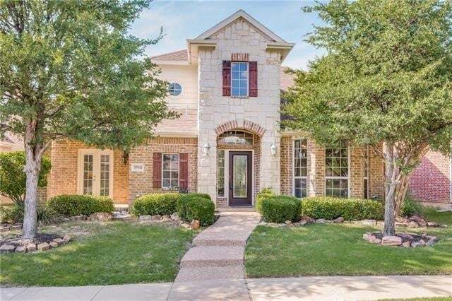 property at 3594 Lincoln Dr