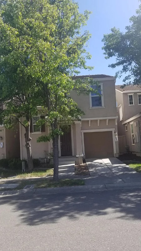 2806 Tourbrook Way in Sacramento, CA - Foto de edificio - Building Photo