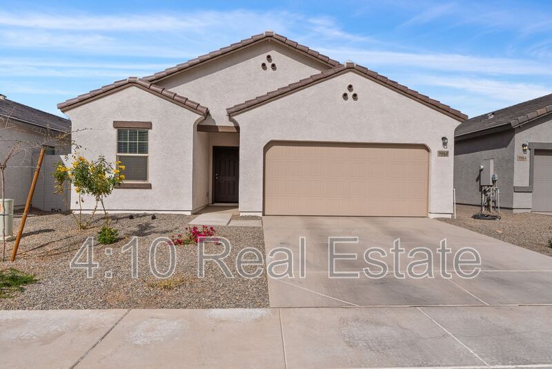 1968 E New Bonnet Ln in Queen Creek, AZ - Building Photo