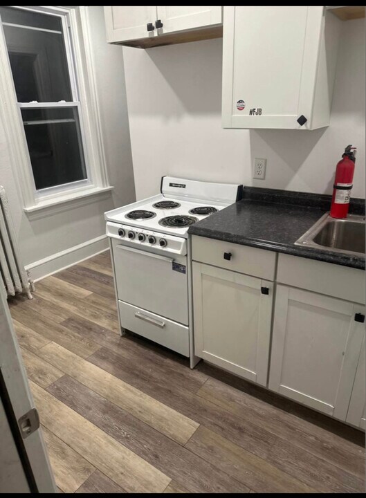 304 S 6th St in Reading, PA - Building Photo