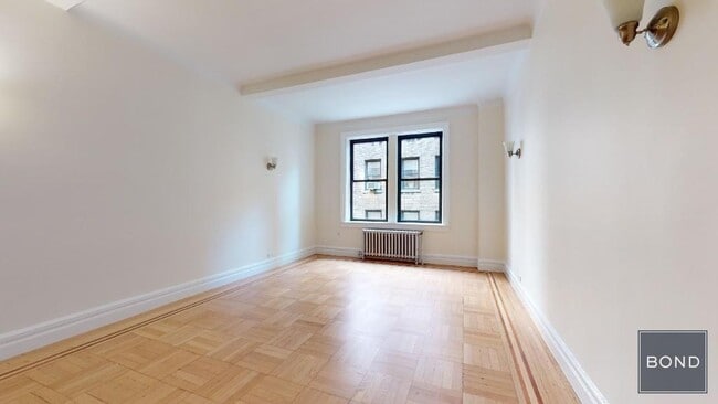 property at 115 E 92nd St