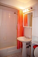 644 W Arlington Pl, Unit 2I in Chicago, IL - Building Photo - Building Photo