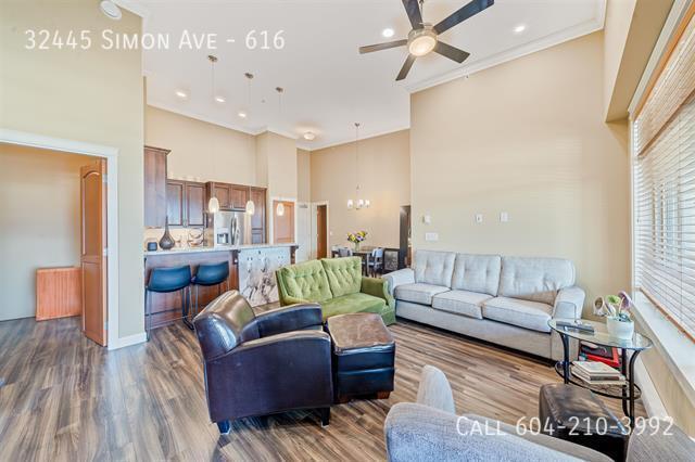 32445 Simon Ave in Abbotsford, BC - Building Photo - Building Photo