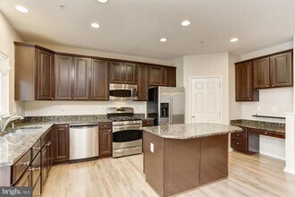 9610 Torino Rd in Ellicott City, MD - Building Photo - Building Photo