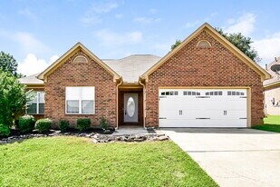401 Timber Way S in Hernando, MS - Building Photo