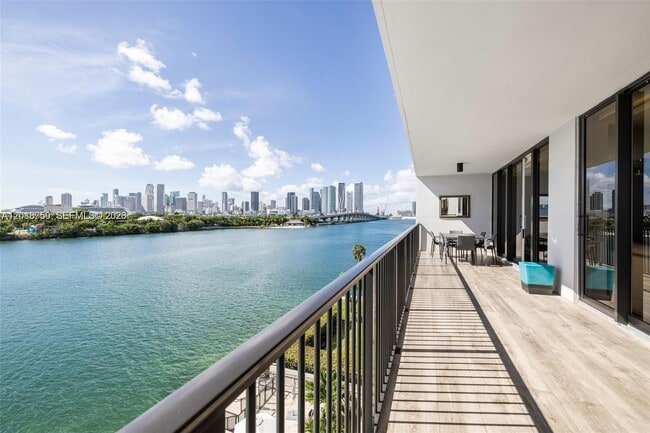 property at 1000 Venetian Way