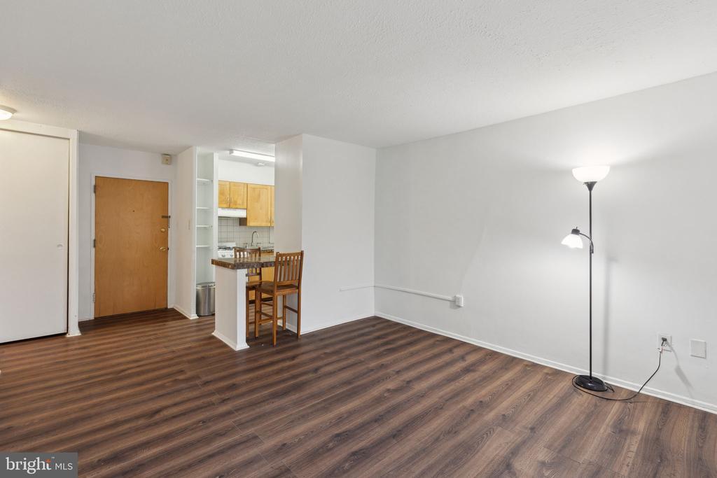 2101 Chestnut St in Philadelphia, PA - Building Photo