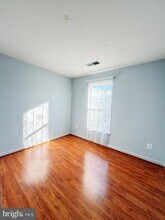 43750 Tolamac Dr in Ashburn, VA - Building Photo - Building Photo