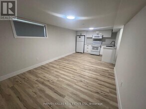 113 McAllister Rd in Toronto, ON - Building Photo - Building Photo