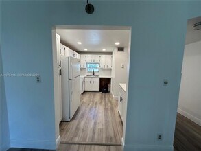 8962 S Hollybrook Blvd in Pembroke Pines, FL - Building Photo - Building Photo