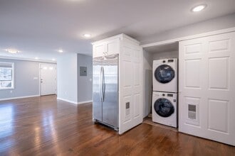 38 Mill St in Bloomfield, NJ - Building Photo - Building Photo