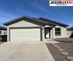 5938 Megan St in Sunland Park, NM - Building Photo