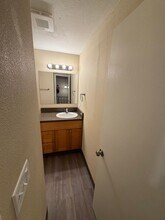 4890-4894 Sunnyside Rd SE in Salem, OR - Building Photo - Building Photo