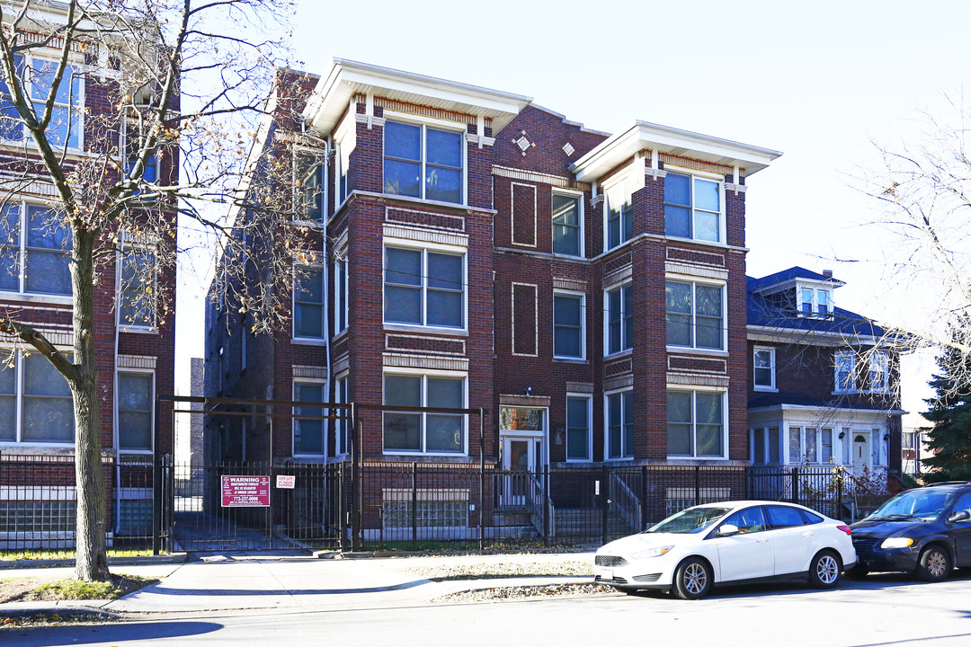 7314 S Coles Ave in Chicago, IL - Building Photo