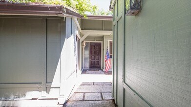 161 Pine Cone Trail in Ormond Beach, FL - Building Photo - Building Photo