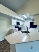 13605 Eagle Ridge Dr in Ft. Myers, FL - Building Photo - Building Photo